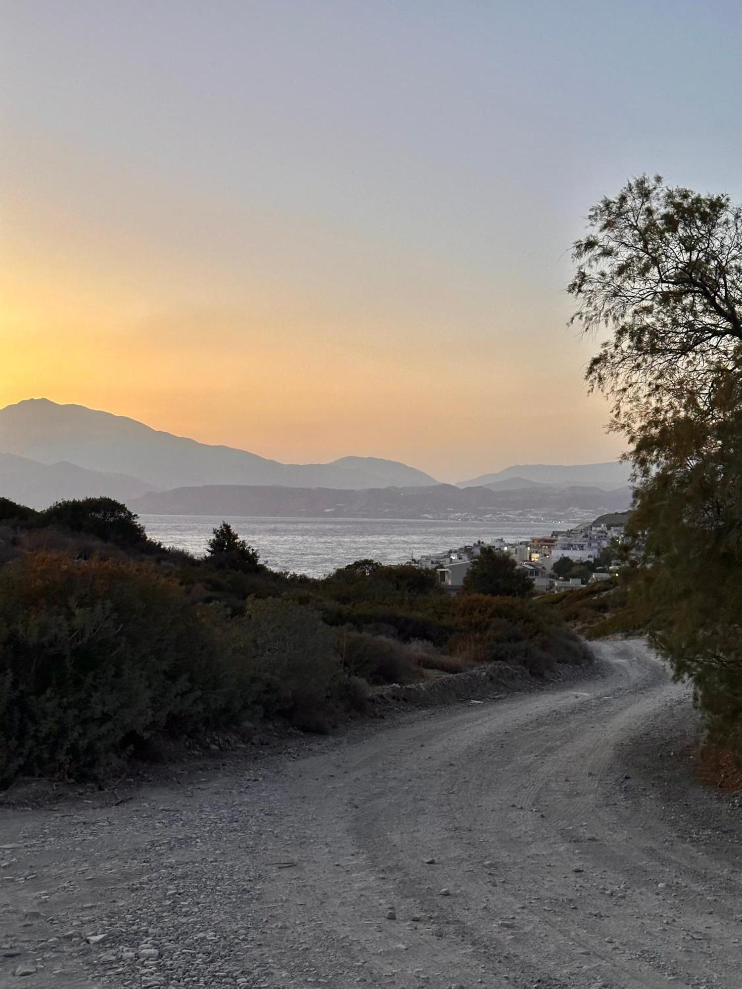 Komos Beach Estate Kalamaki  Luaran gambar